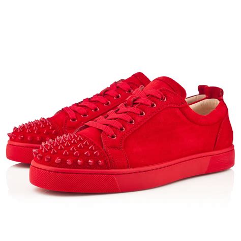 why are louis vuitton shoes red on the bottom